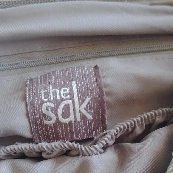 The Sak Stylish Multicolor Woven Tote Bag - Picture 2 of 8